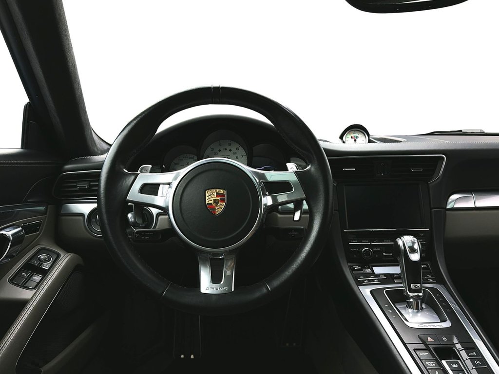 Porsche 911  2015 à Laval, Québec - 14 - w1024h768px