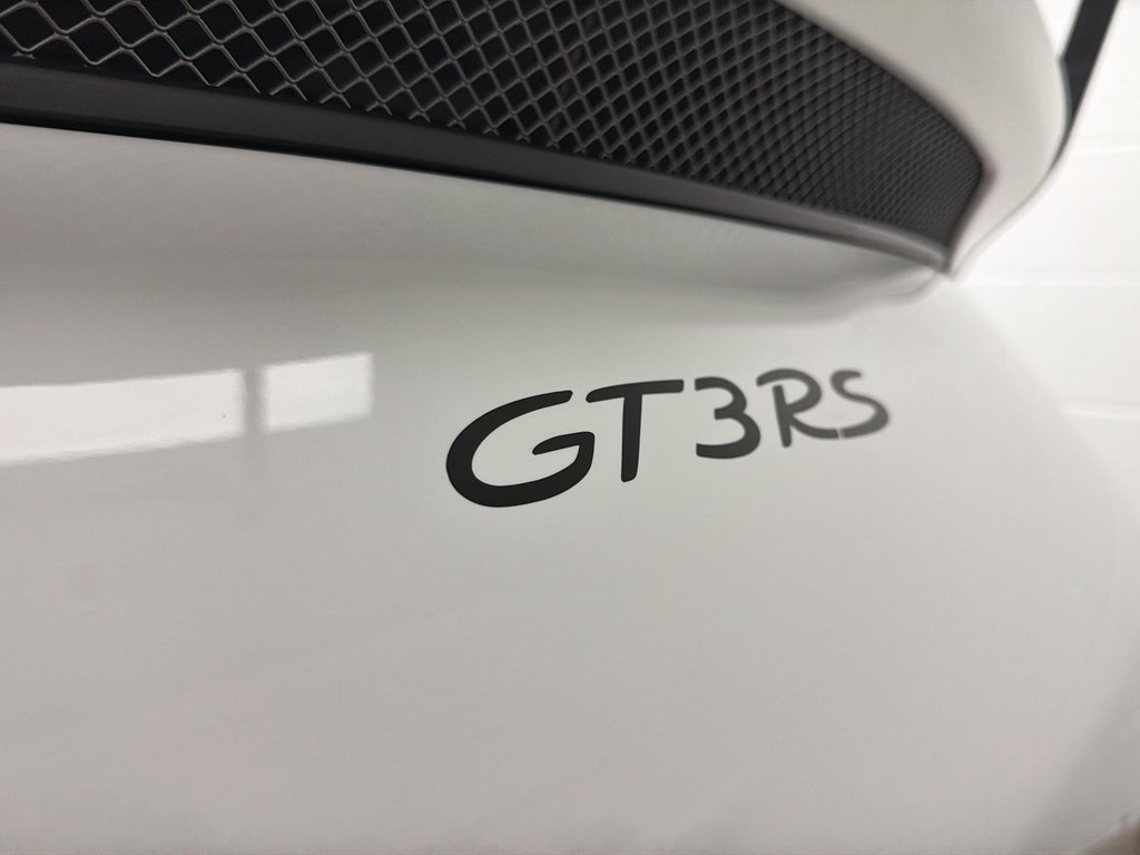 2016 Porsche 911 GT3 RS Sport Chrono Package in Laval, Quebec - 8 - w1024h768px