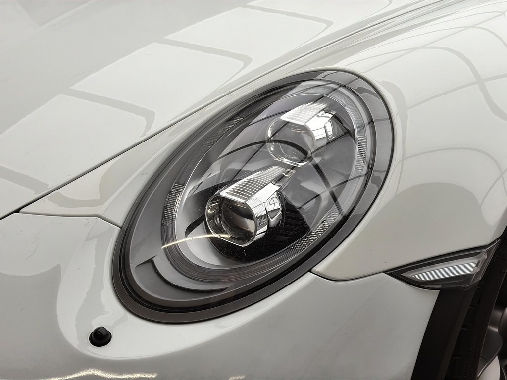 2016 Porsche 911 GT3 RS Sport Chrono Package in Laval, Quebec - 9 - w1024h768px