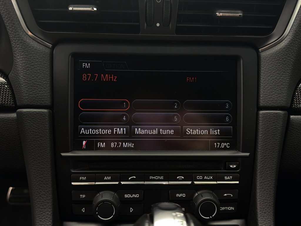 2016 Porsche 911 GT3 RS Sport Chrono Package in Laval, Quebec - 24 - w1024h768px