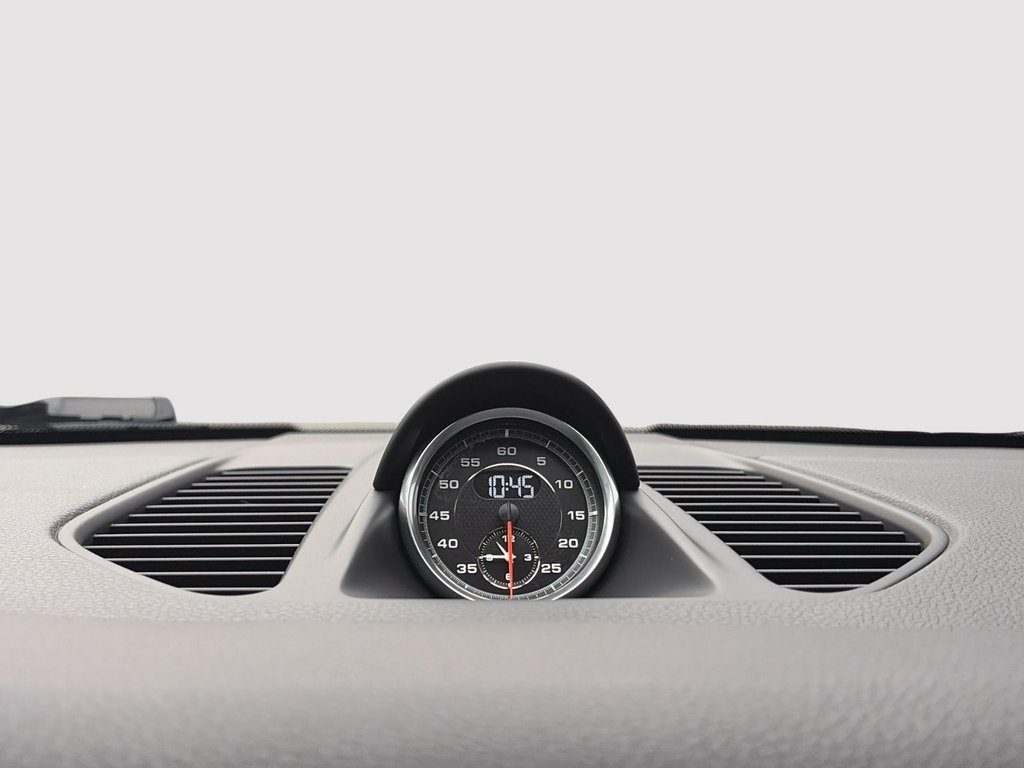 2017 Porsche 911 in Laval, Quebec - 22 - w1024h768px