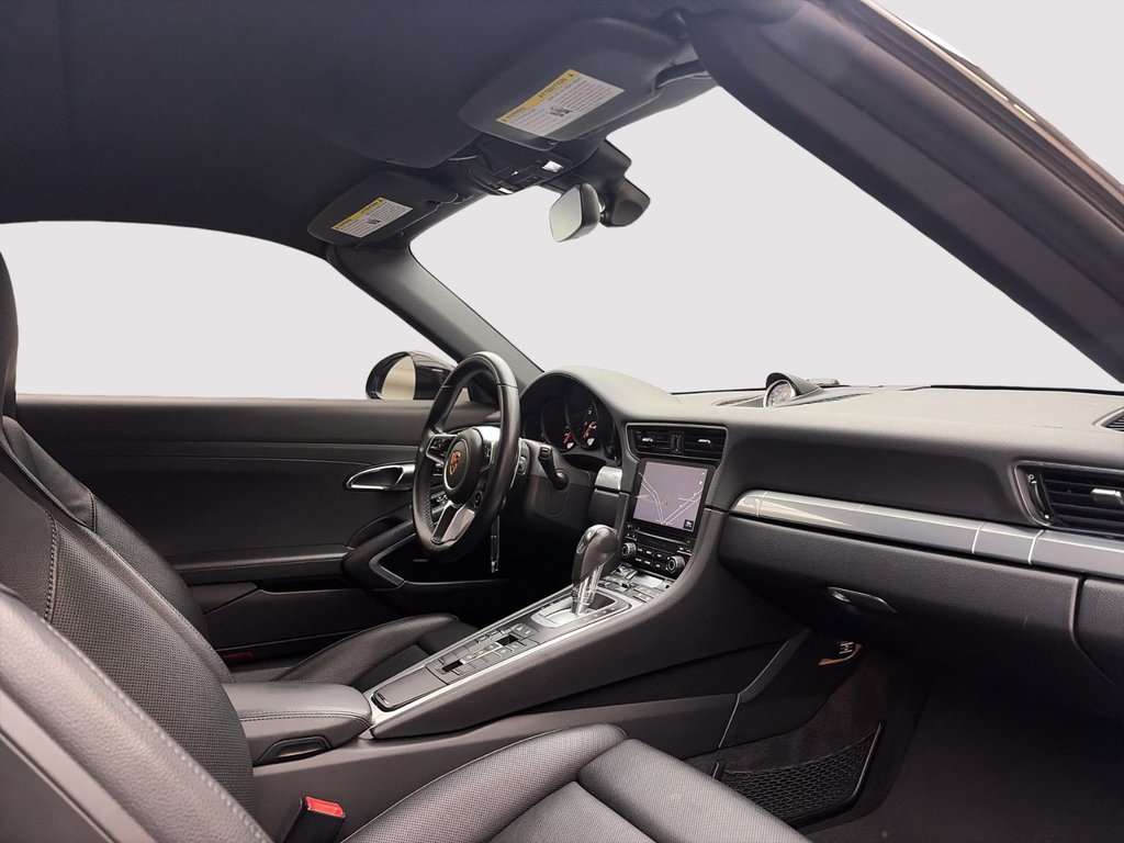 2017 Porsche 911 in Laval, Quebec - 29 - w1024h768px