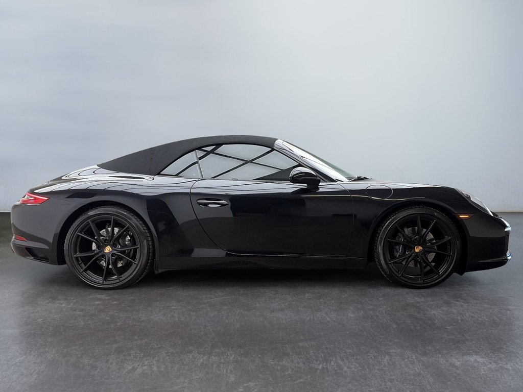 2017 Porsche 911 in Laval, Quebec - 10 - w1024h768px
