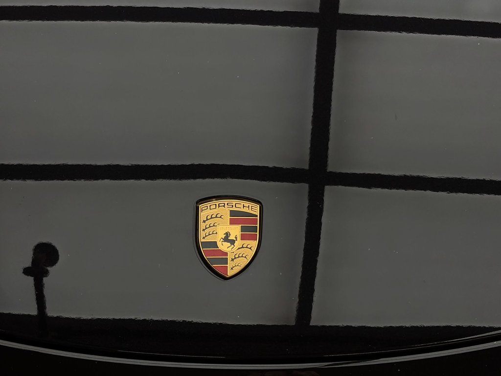 2017 Porsche 911 in Laval, Quebec - 13 - w1024h768px