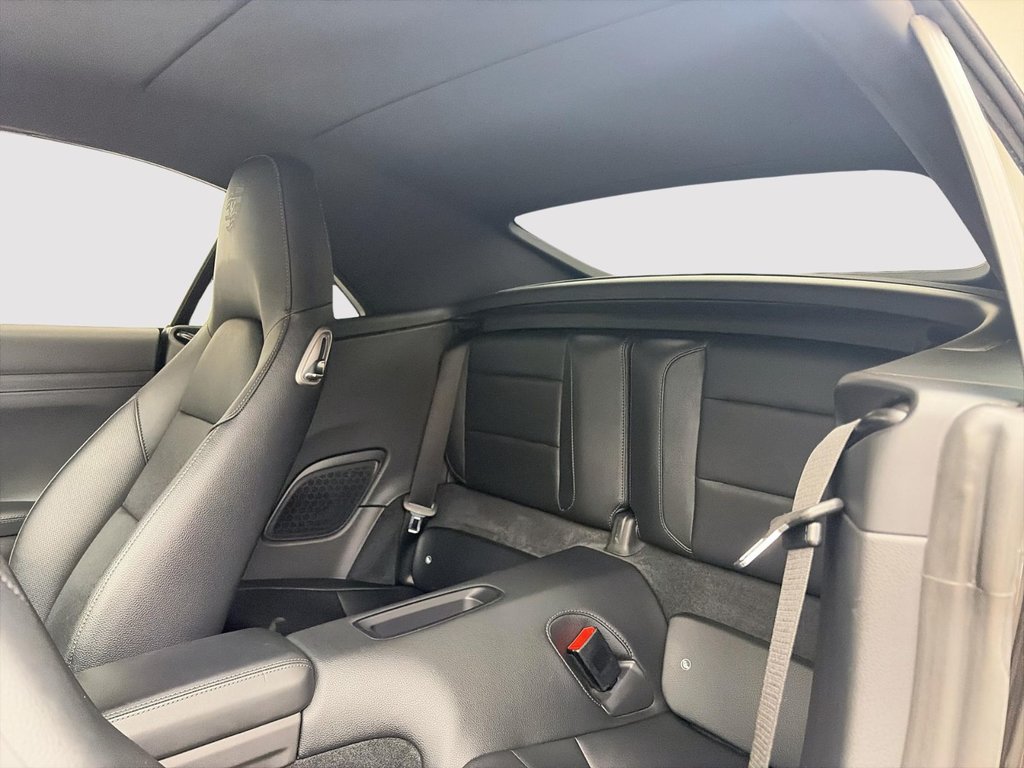 2017 Porsche 911 in Laval, Quebec - 26 - w1024h768px