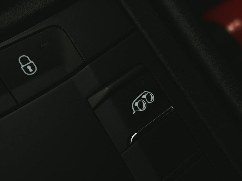 2018 Porsche 911 GT3 Bucket Seats, manual in Laval, Quebec - 23 - w1024h768px