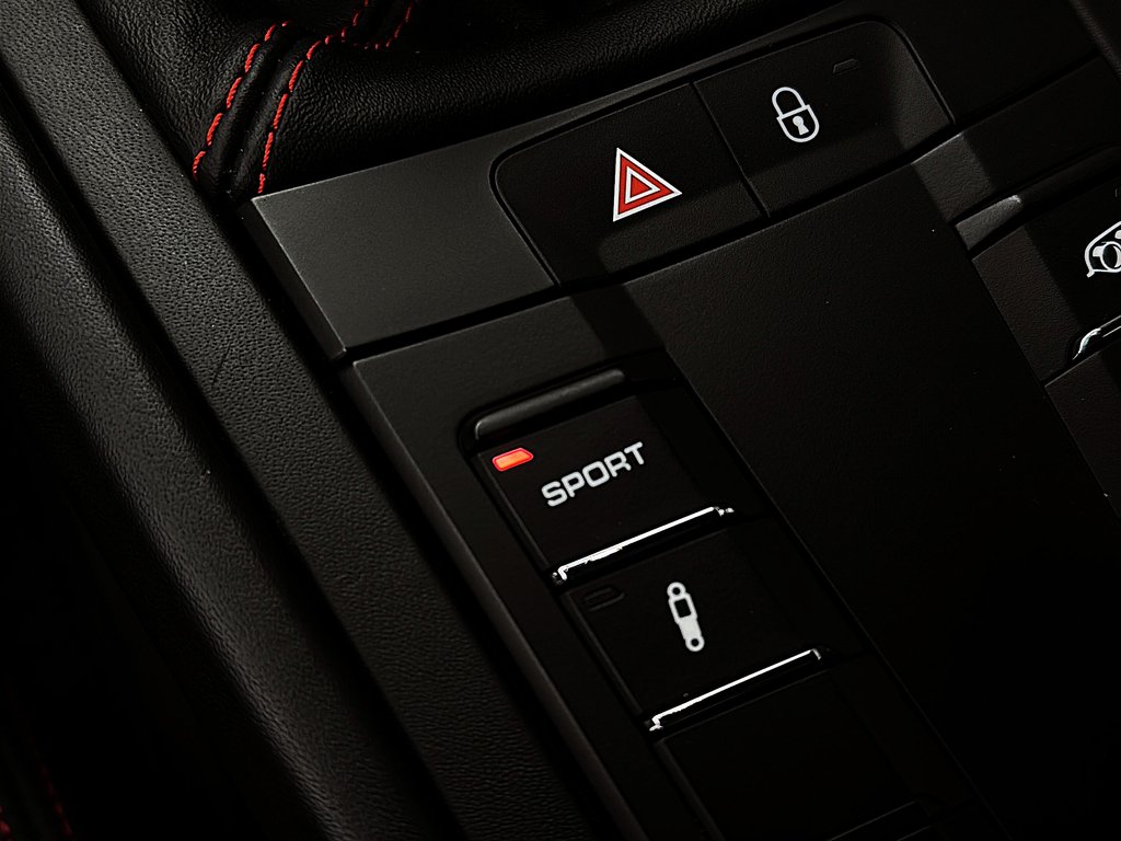 2018 Porsche 911 GT3 Bucket Seats, manual in Laval, Quebec - 22 - w1024h768px