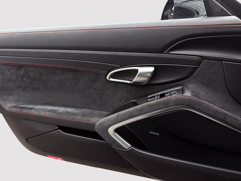 2018 Porsche 911 GT3 Bucket Seats, manual in Laval, Quebec - 31 - w1024h768px