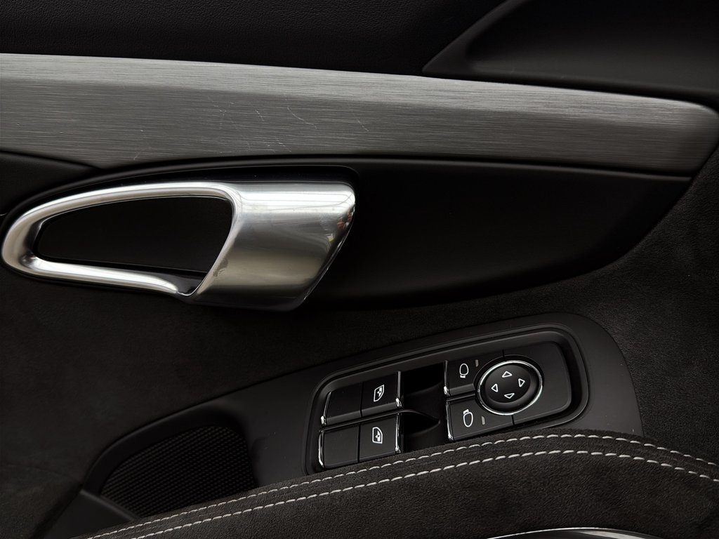 Porsche 911 GT3 Manual Transmission 2018 à Laval, Québec - 29 - w1024h768px