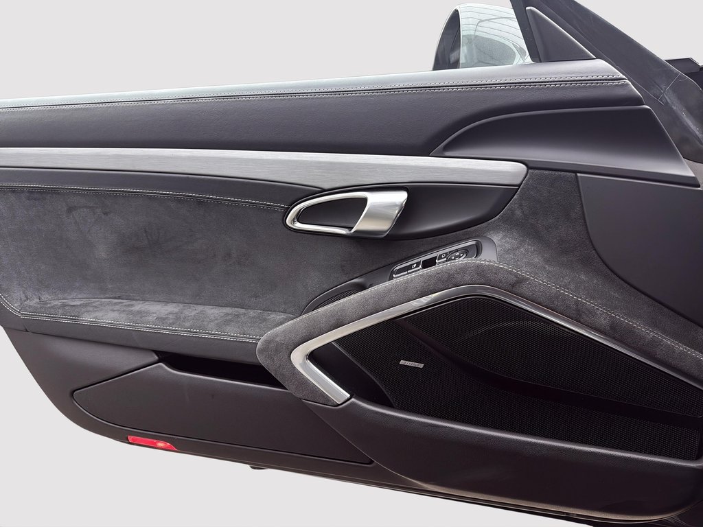 Porsche 911 GT3 Manual Transmission 2018 à Laval, Québec - 28 - w1024h768px