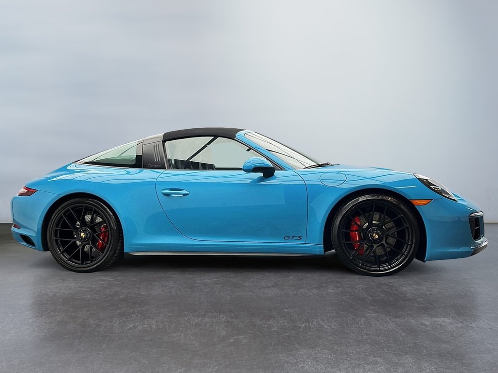 2019  911 Targa 4 GTS Premium Package Plus in Laval, Quebec - 16 - w1024h768px