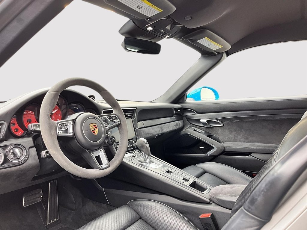 911 Targa 4 GTS Premium Package Plus 2019 à Laval, Québec - 17 - w1024h768px