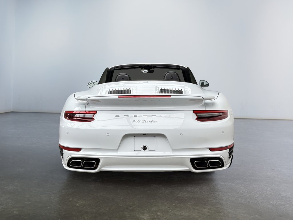 Porsche 911 Turbo Cabriolet w/Porsche Dynamic Chassis 2019 à Laval, Québec - 7 - w1024h768px