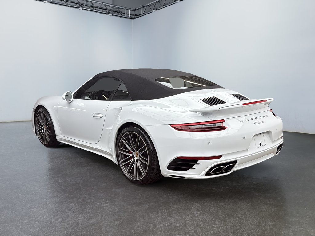 Porsche 911 Turbo Cabriolet w/Porsche Dynamic Chassis 2019 à Laval, Québec - 6 - w1024h768px