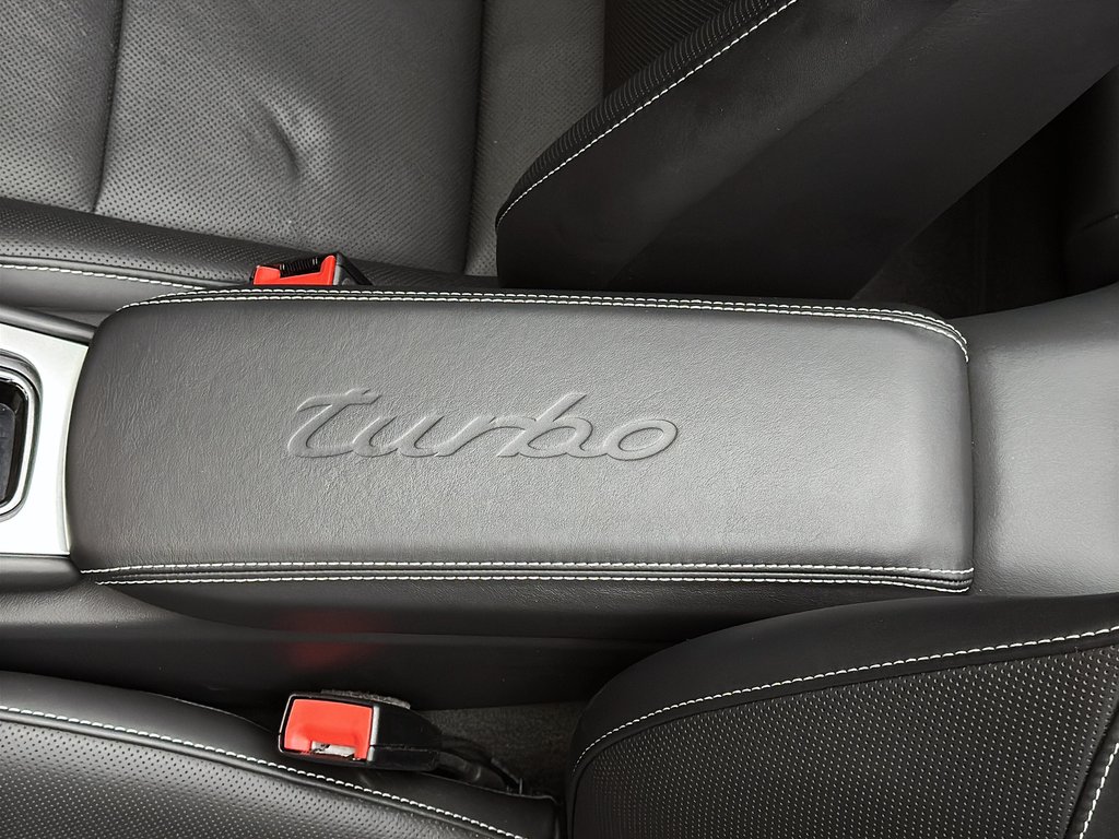 Porsche 911 Turbo Cabriolet w/Porsche Dynamic Chassis 2019 à Laval, Québec - 26 - w1024h768px