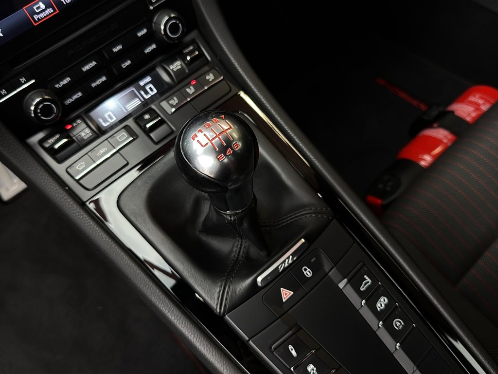 Porsche 911 Carrera T Coupe 2019 à Laval, Québec - 19 - w1024h768px