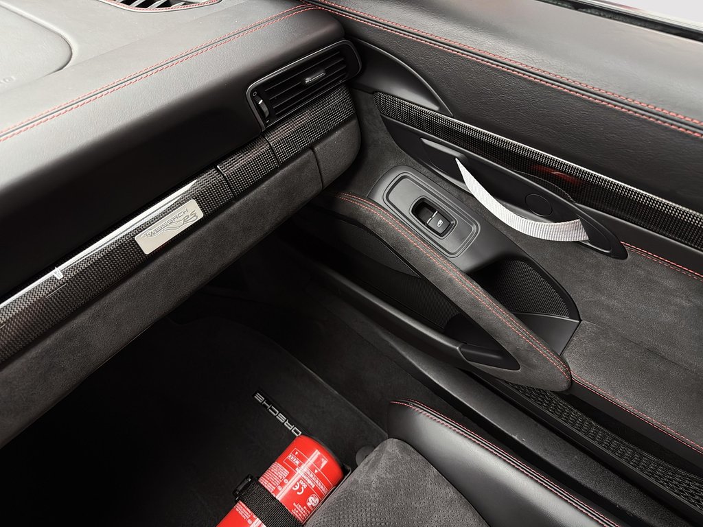 Porsche 911 GT3 RS Weissach Package 2019 à Laval, Québec - 34 - w1024h768px