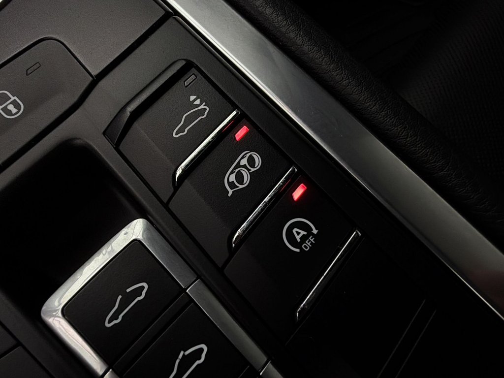 2019 Porsche 911 in Laval, Quebec - 21 - w1024h768px