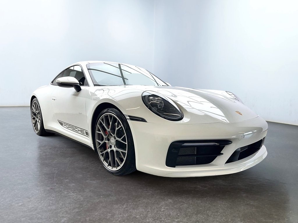 2020  911 Carrera S Coupe in Laval, Quebec - 7 - w1024h768px