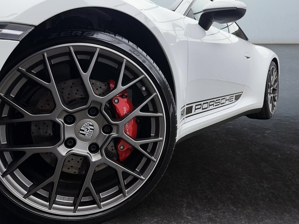 2020  911 Carrera S Coupe in Laval, Quebec - 14 - w1024h768px