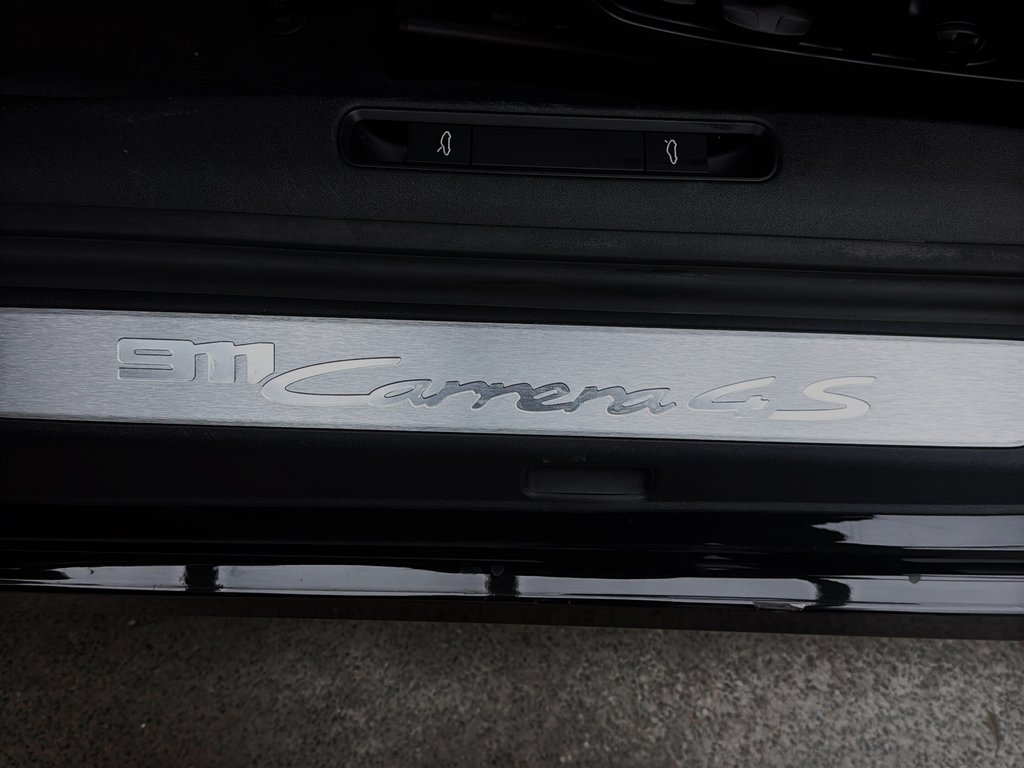 Porsche 911 4S Cabriolet Sport Exhaust System 2020 à Laval, Québec - 34 - w1024h768px