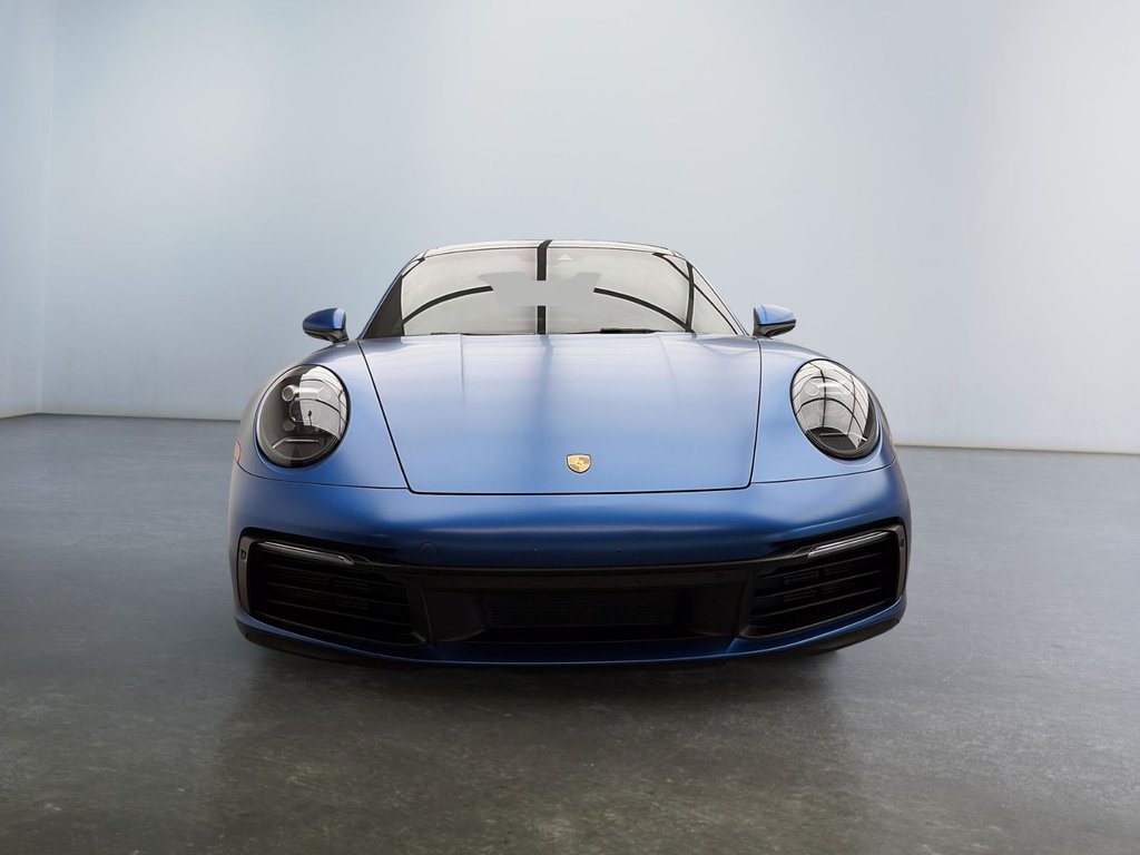 Porsche 911  2020 à Laval, Québec - 8 - w1024h768px