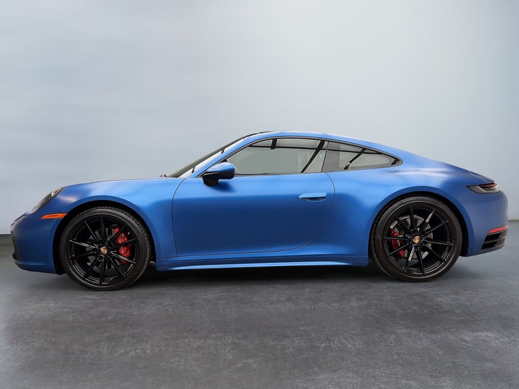 Porsche 911  2020 à Laval, Québec - 2 - w1024h768px