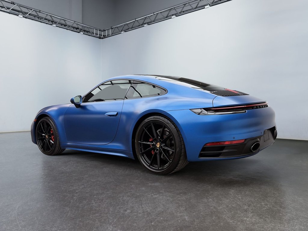 Porsche 911  2020 à Laval, Québec - 3 - w1024h768px