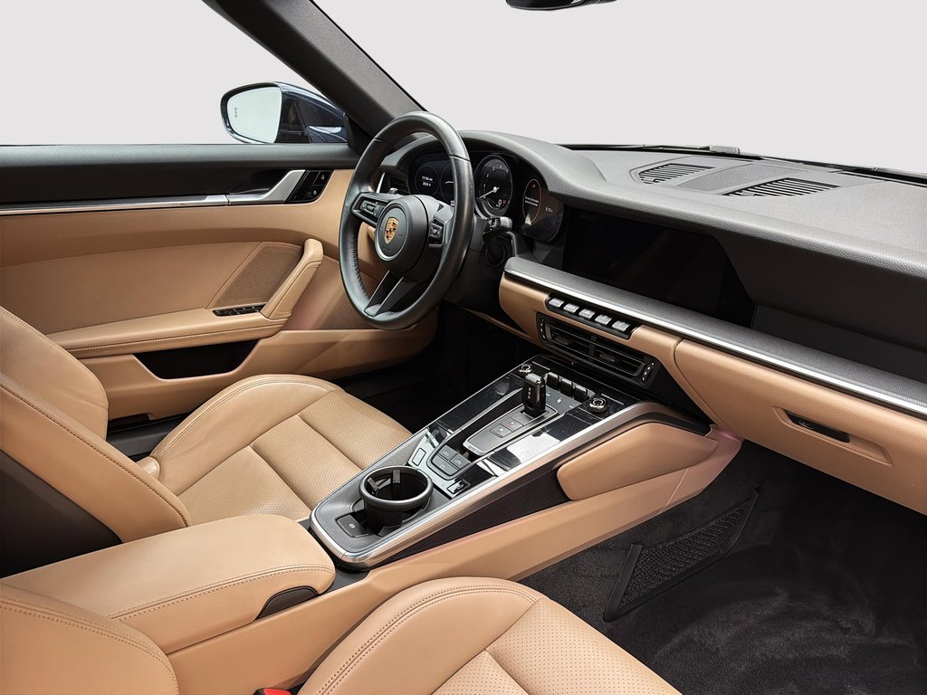 2021 Porsche 911 Carrera 4 Cabriolet in Laval, Quebec - 26 - w1024h768px