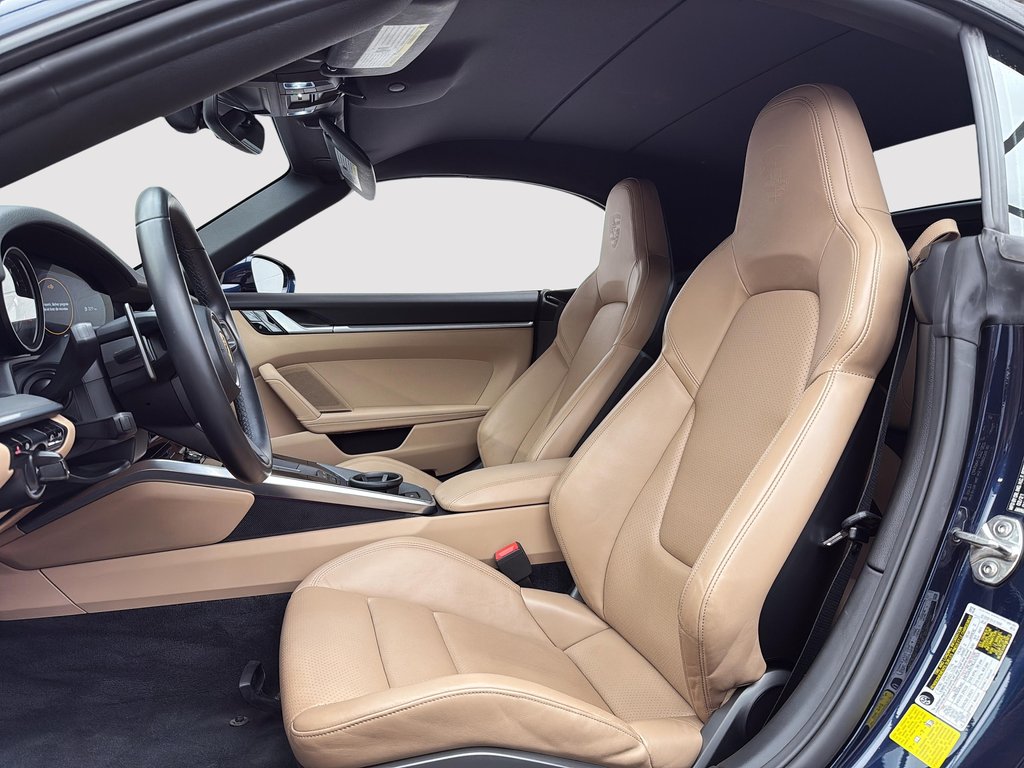 2021 Porsche 911 Carrera 4 Cabriolet in Laval, Quebec - 17 - w1024h768px