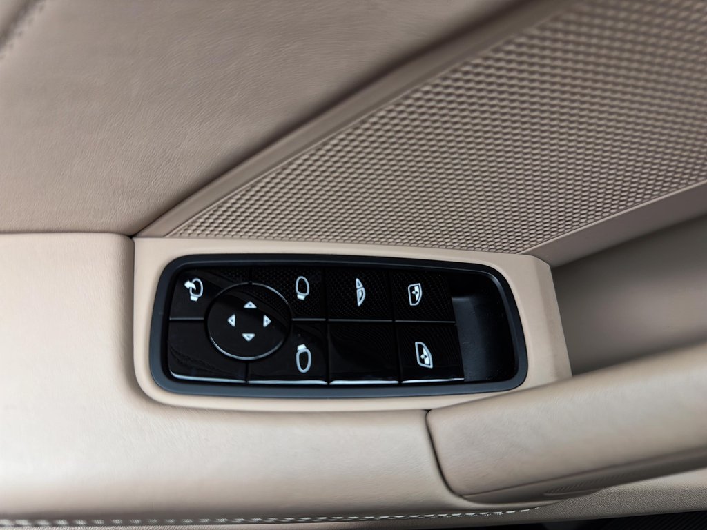 2021 Porsche 911 Turbo Cabriolet Turbo SportDesign Package in Laval, Quebec - 31 - w1024h768px