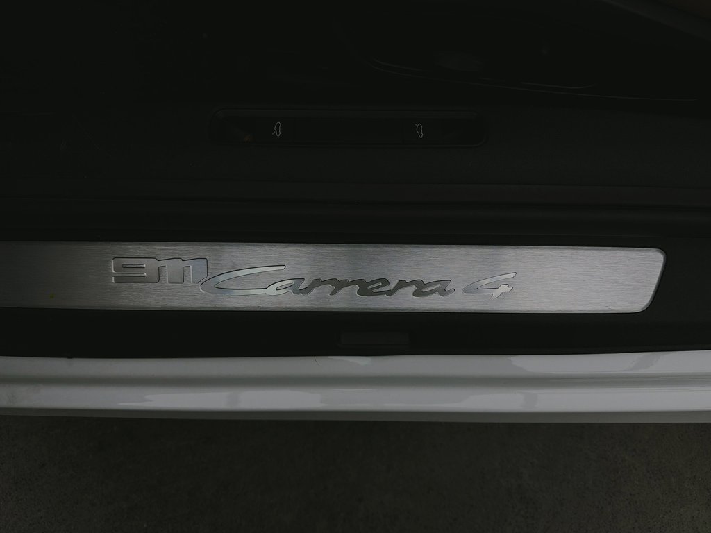 Porsche 911 Carrera 4 Cabriolet Premium Package 2021 à Laval, Québec - 34 - w1024h768px