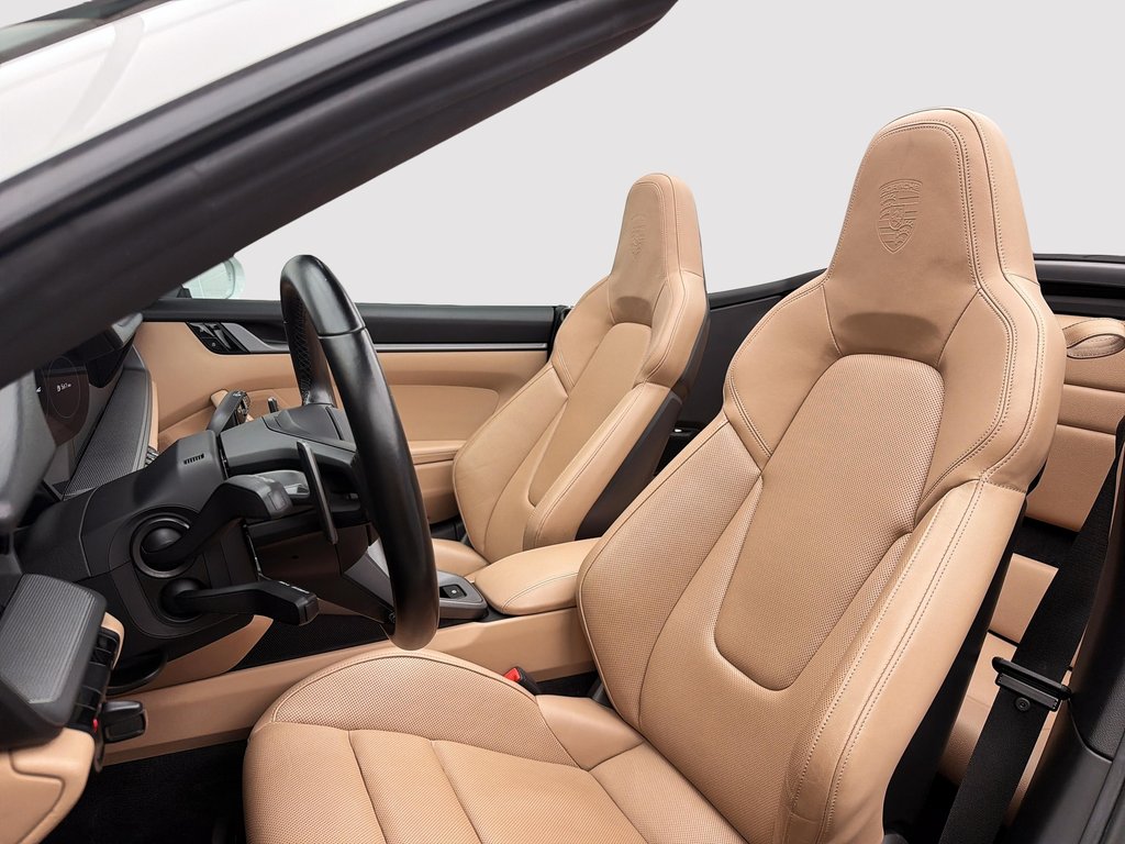 Porsche 911 Carrera 4 Cabriolet Premium Package 2021 à Laval, Québec - 17 - w1024h768px