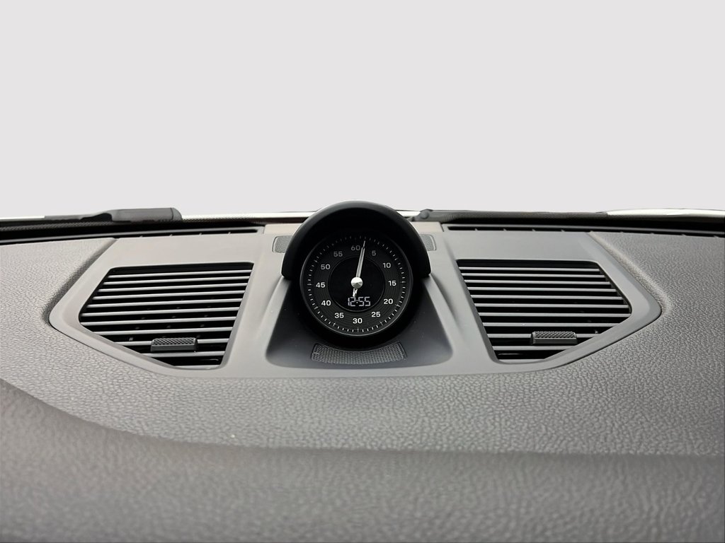 Porsche 911  2022 à Laval, Québec - 19 - w1024h768px