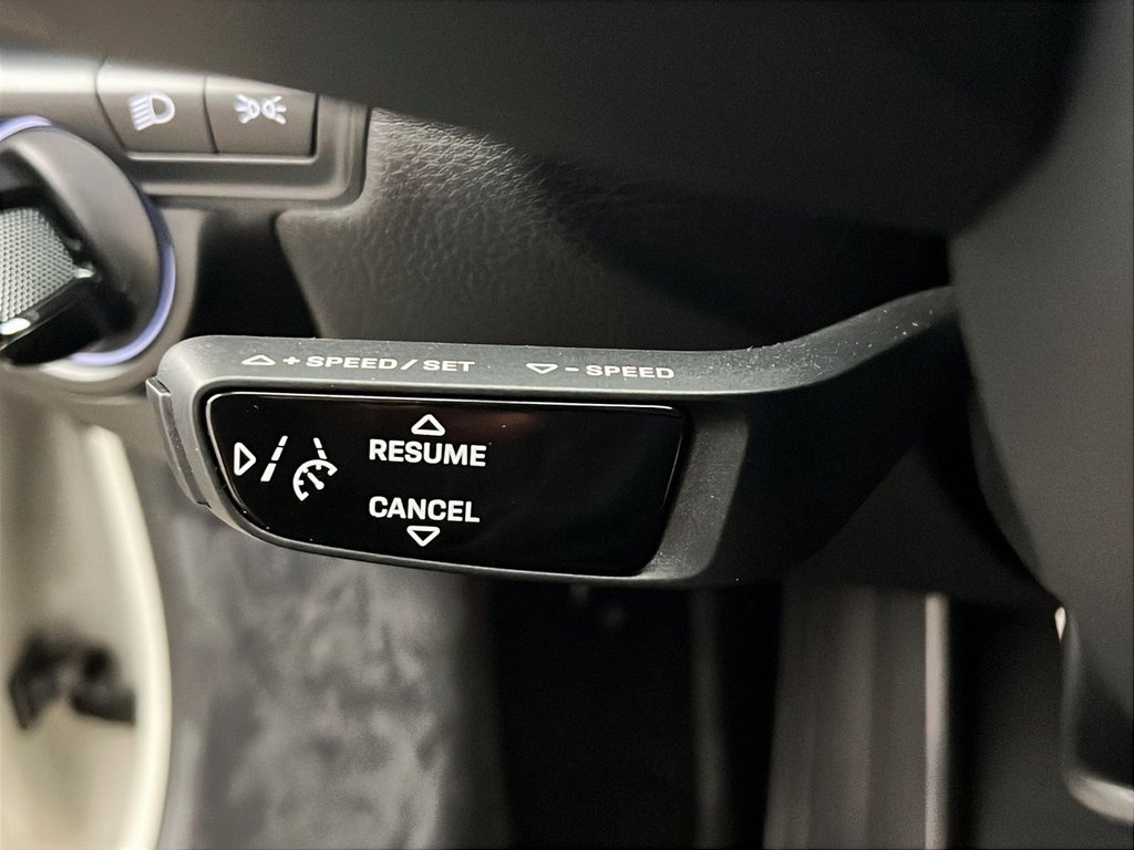 Porsche 911  2022 à Laval, Québec - 17 - w1024h768px