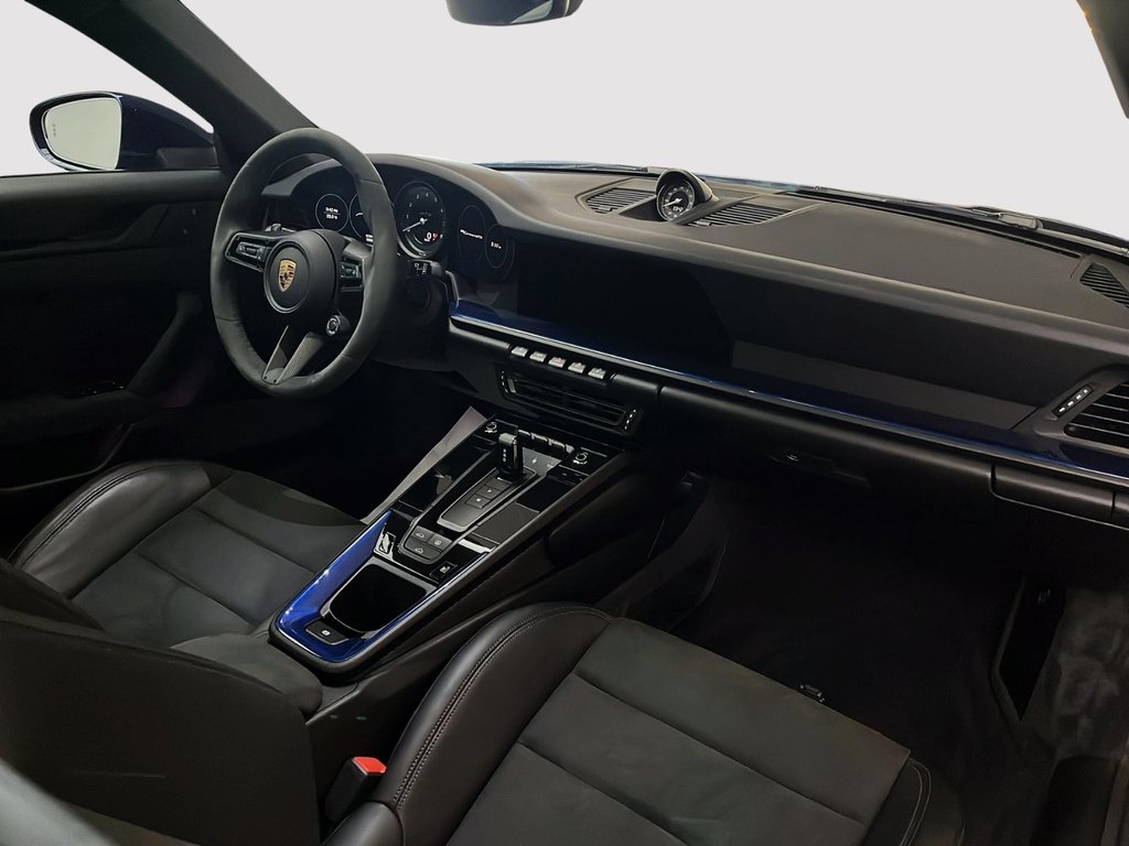 Porsche 911  2022 à Laval, Québec - 23 - w1024h768px