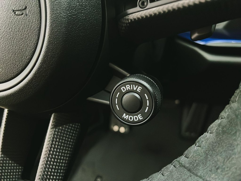 Porsche 911  2022 à Laval, Québec - 16 - w1024h768px