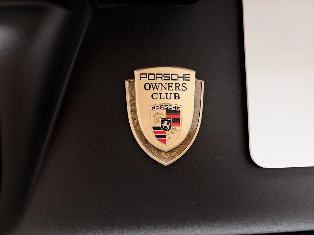 2022 Porsche 911 Carrera in Laval, Quebec - 12 - w1024h768px