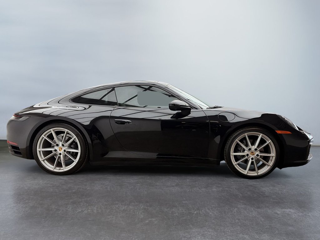 2022 Porsche 911 Carrera in Laval, Quebec - 7 - w1024h768px