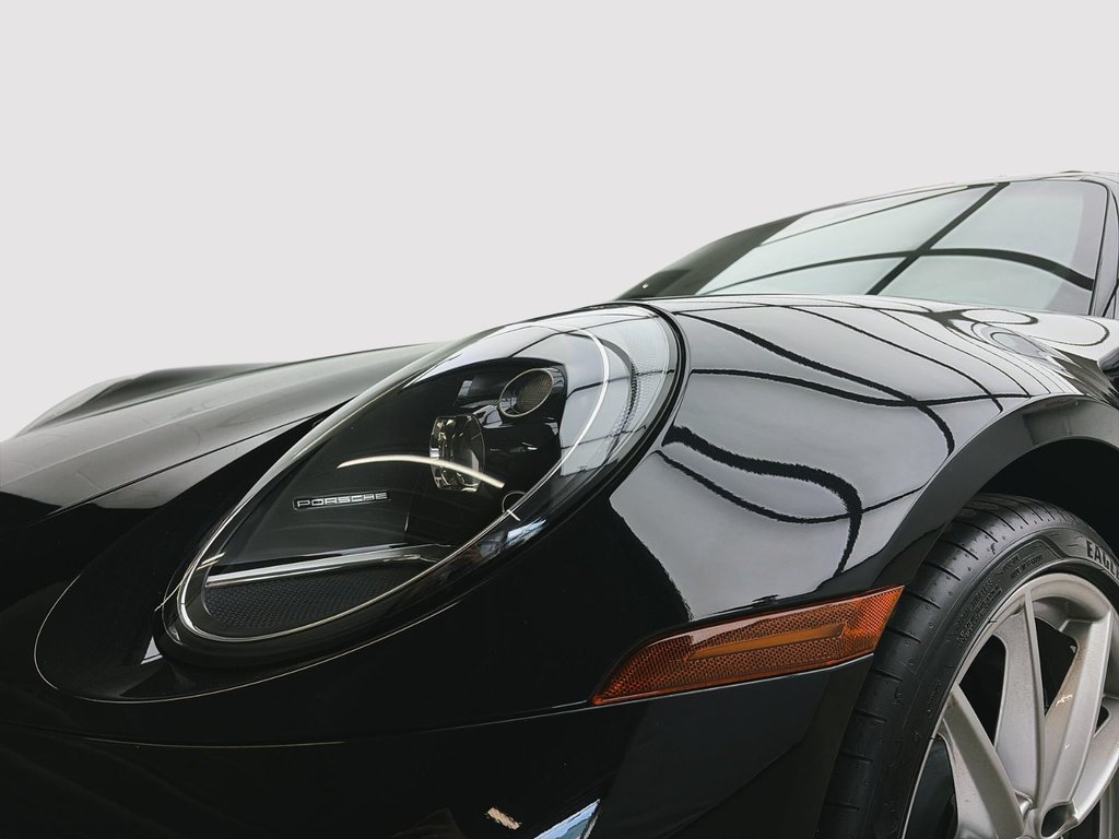 2022 Porsche 911 Carrera in Laval, Quebec - 14 - w1024h768px