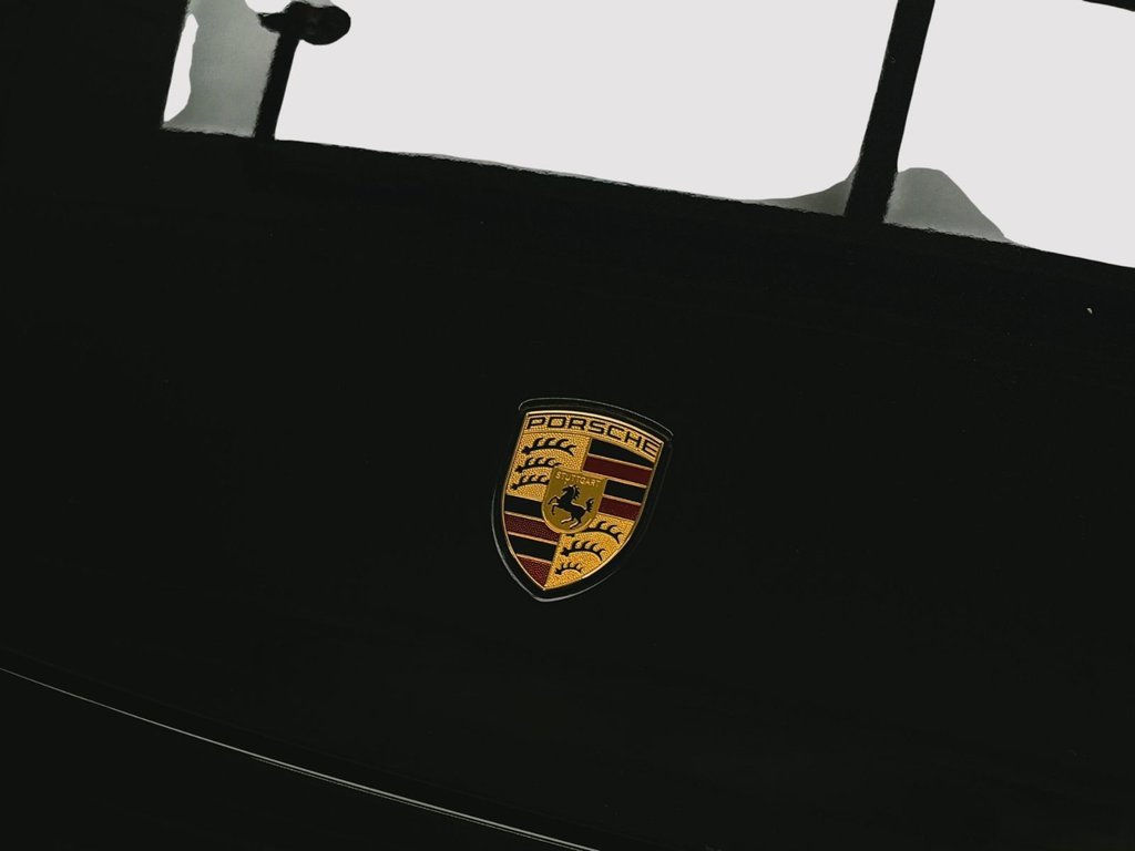 2022 Porsche 911 Carrera in Laval, Quebec - 10 - w1024h768px