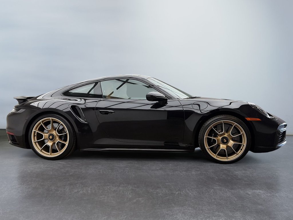 2023 Porsche 911 Turbo S in Laval, Quebec - 7 - w1024h768px