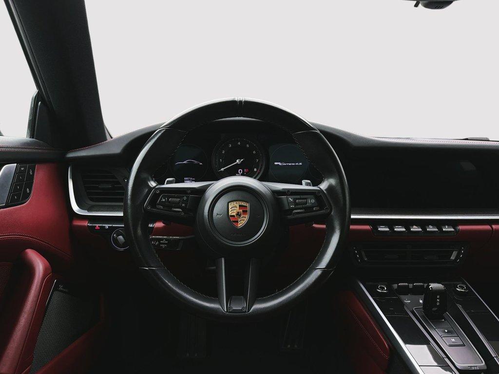 2023 Porsche 911 Carrera 4S in Laval, Quebec - 13 - w1024h768px