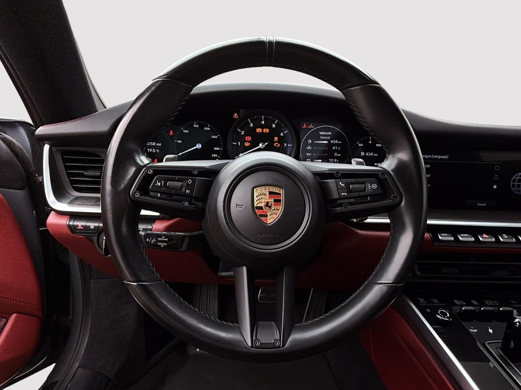 2023 Porsche 911 Carrera 4S in Laval, Quebec - 14 - w1024h768px
