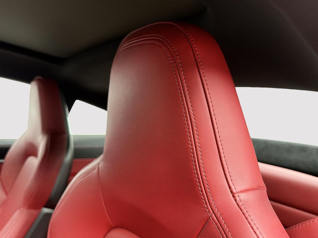 2023 Porsche 911 Carrera 4S in Laval, Quebec - 22 - w1024h768px