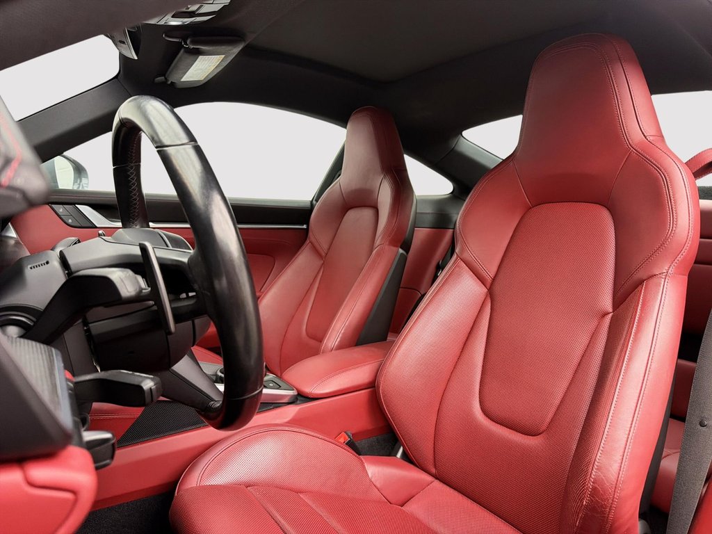 2023 Porsche 911 Carrera 4S in Laval, Quebec - 12 - w1024h768px