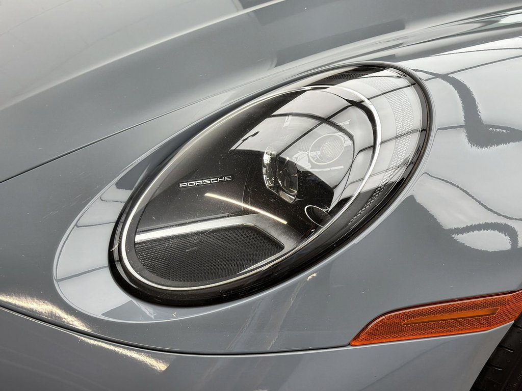 2023 Porsche 911 Carrera 4S in Laval, Quebec - 7 - w1024h768px