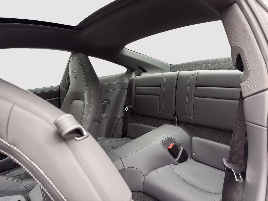 2024 Porsche 911 Carrera Sport Chrono Package in Laval, Quebec - 19 - w1024h768px