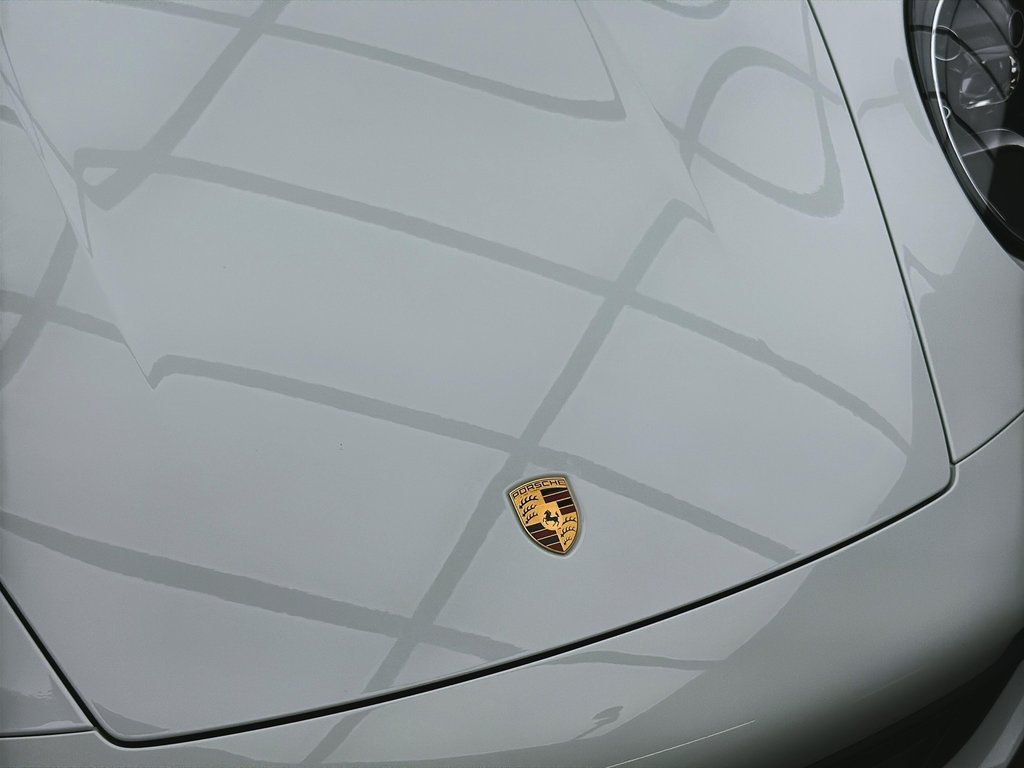2024 Porsche 911 Carrera Sport Chrono Package in Laval, Quebec - 7 - w1024h768px