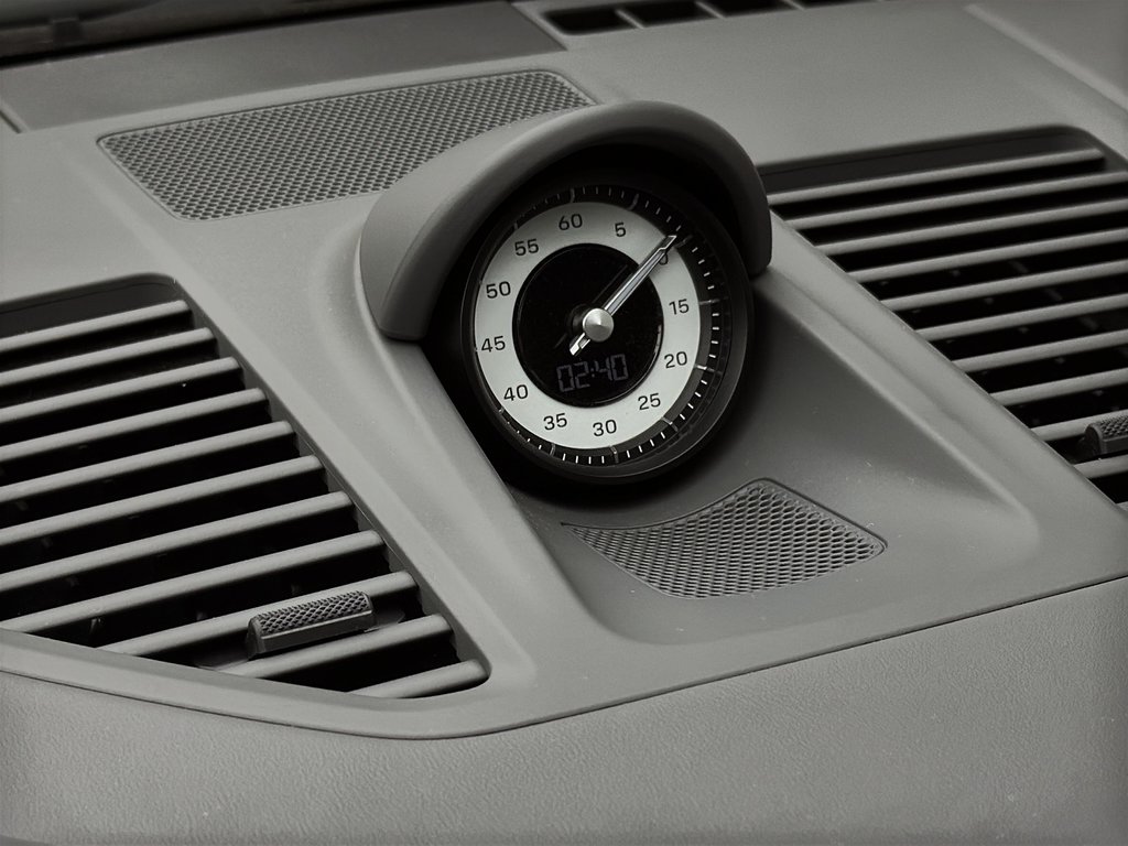 2024 Porsche 911 Carrera Sport Chrono Package in Laval, Quebec - 29 - w1024h768px